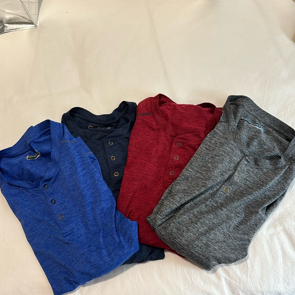 Bundle of men’s L/S tshirts/ lounge shirts. 3 are 3XT and navy is 3XB.
